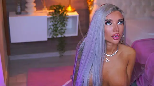 Juicy_Jessye - Warm me up with your touches