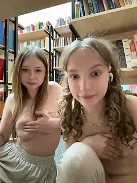 Bambi_lu - Lulu naked?? lower Jenny's pants more!