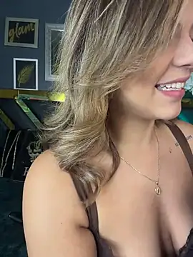 AngelBlushXXX - LESBIAN KISS💋💦