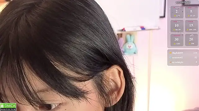 JaniceRobinson - shy finger bra