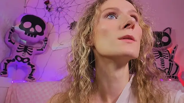 Aria_Pie - Camel toe tease