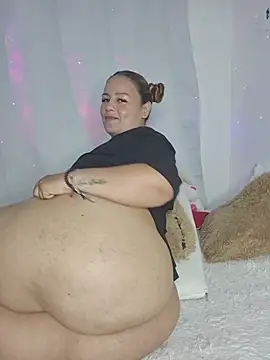 Foxylisaflores - My bare ass in your face, close-up