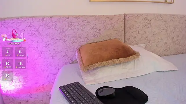 _Malak - Fingers pussy in doggy🍑🔥