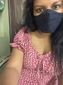 Tamil_Azhagie - 10mins apply oil in boobs