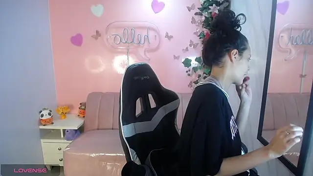 Tyna_ch - Oil in Boobs 🌻🌻