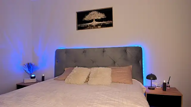 BellaStarr_ - cuming for you