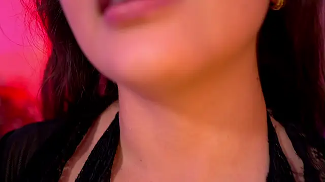 Lirio05 - oil up my kitty (tease)