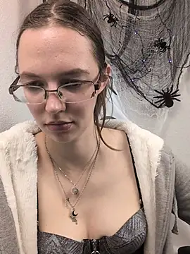 MrsCrazy18 - 🥵Show my Boobs and Massage