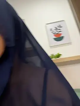 Malika_Noor - Reverse ride toy 😏