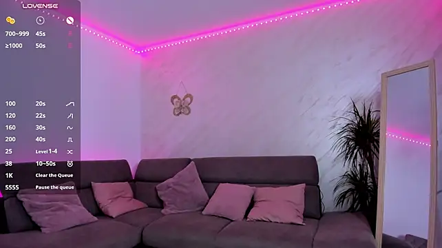 BabyyVenom - PUSSY PLAY💦👀