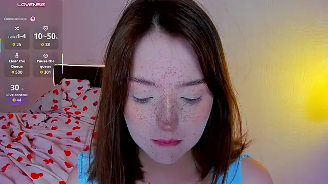 Lexxxxxxi - play tits