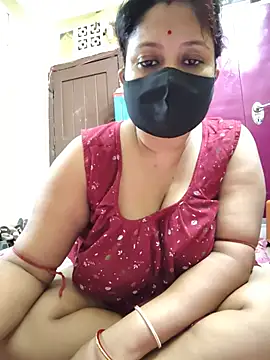 Curvy-Kamini