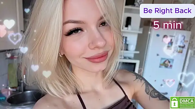 AstroVixen - 🍓 show tits 🍓