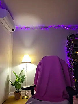 MiaRides19 - I will suck dildo 🙈🙈