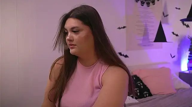 EmilyHude_ - Show butt & tease panties