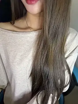 Yiyina_17 - 😲😴😴😴