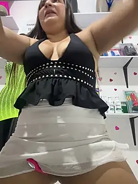 Sofiafantasy - twerk+ total naked x 1m in the store!