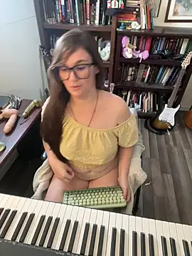 Adobe_Angel - Retire from camming to pursue Booktube