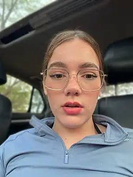 NicoleCut