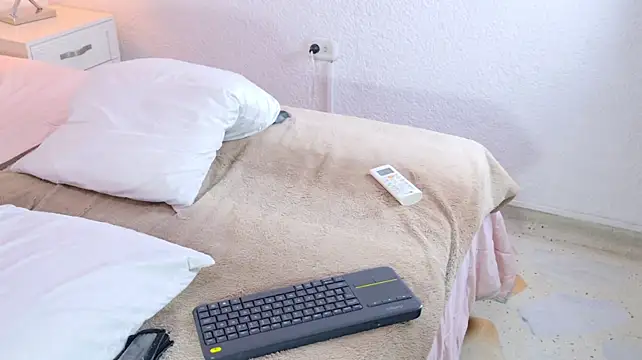 Nighframe_w - oil in boobs + massage