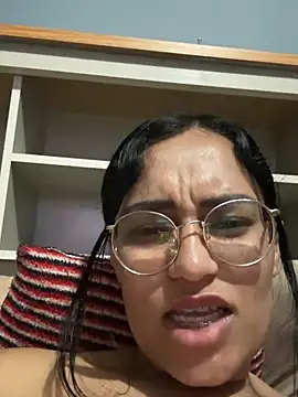 Saffadinhaa - 🍑 PLUG TEASE