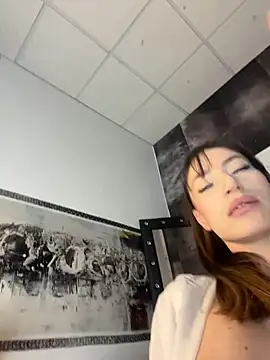 IAmNobodyXXX - MORE SQUIRT