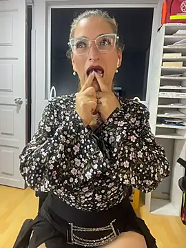 JennaMilf_ - CONTROL TOYS AND CUM HARD AT OFFICE