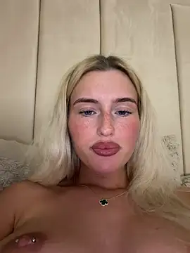 Blondetart69