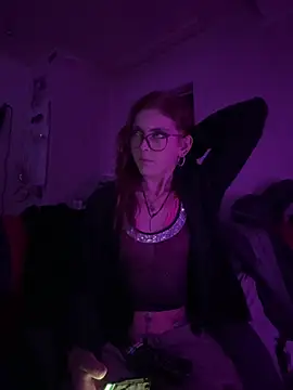 Alina-420 - Show Pussy