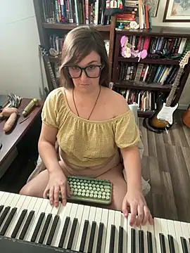 Adobe_Angel - Retire from camming to pursue Booktube