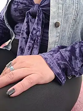 Sophie_banger - Spank Lush control 4LT 2 min