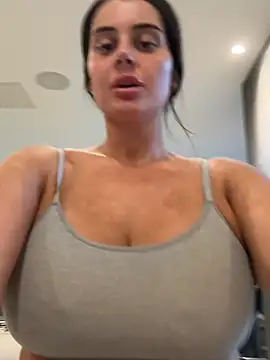 Nina_blazex - 10 mins naughty vid for last tipper