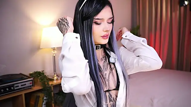 SpicyKaisy - Squeeze my boobs closely