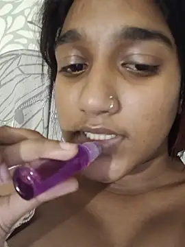 Indianqueen03 - Stripshow