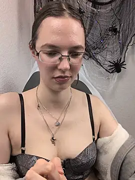 MrsCrazy18 - 🍆Dildo Handjob