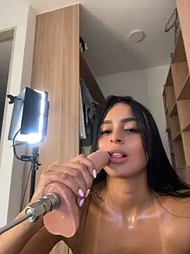 Alissssonferl_ - FUCK MY PUSSY TILL I SQUIRT 💦💦