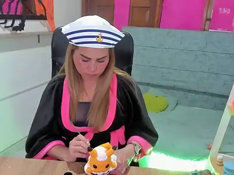 Juliata_star_33 - Oil in tits