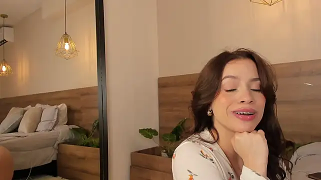 Im_Angelina - Welcome to the page Angel! <3