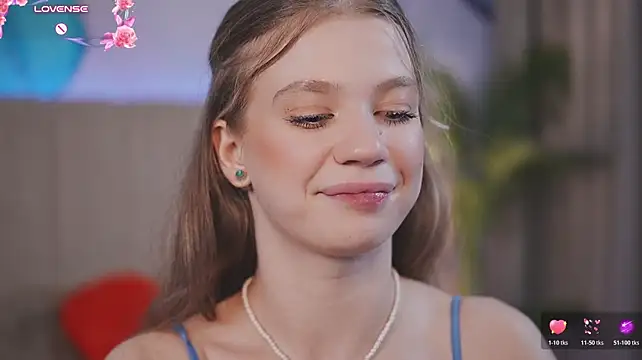 SunnyLay - striptease