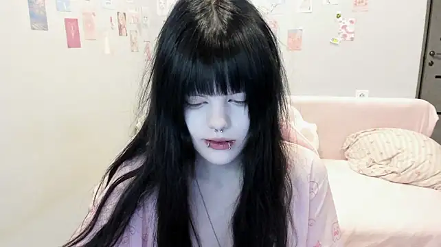 VelvetAlice - bounce my boobs
