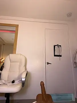 Salome_Bennet - show squirt