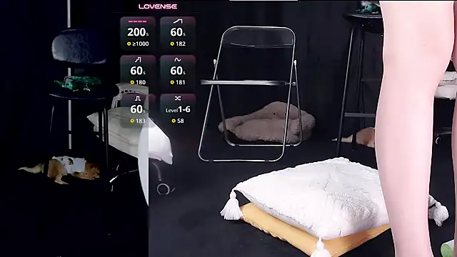 LOVEQQ6 - 脱光光直播10分钟