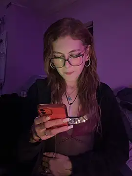 Alina-420 - Show Pussy