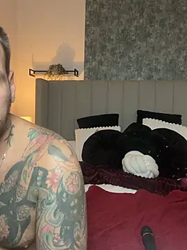 MaddieTheBaddiexo - Ride his face