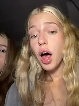 Kira_mia - KIRA SHOW BOOBS TO DRIVER😈