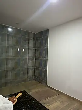 Carolynnetrujillo - show pussy wet