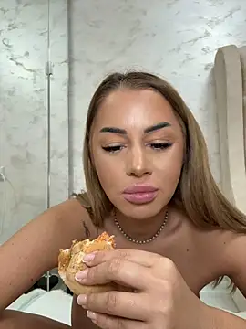 KirstieVegas - Happy Pussy 😈🎁LT