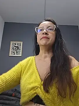 Lauryn_Jones - SHOW MY TITS