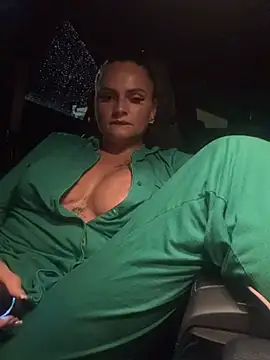 Destinylovex - Last tipper wins truth question