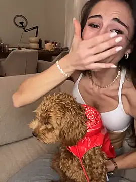 SophiiaStarr - Go doggy and show feet 🥵